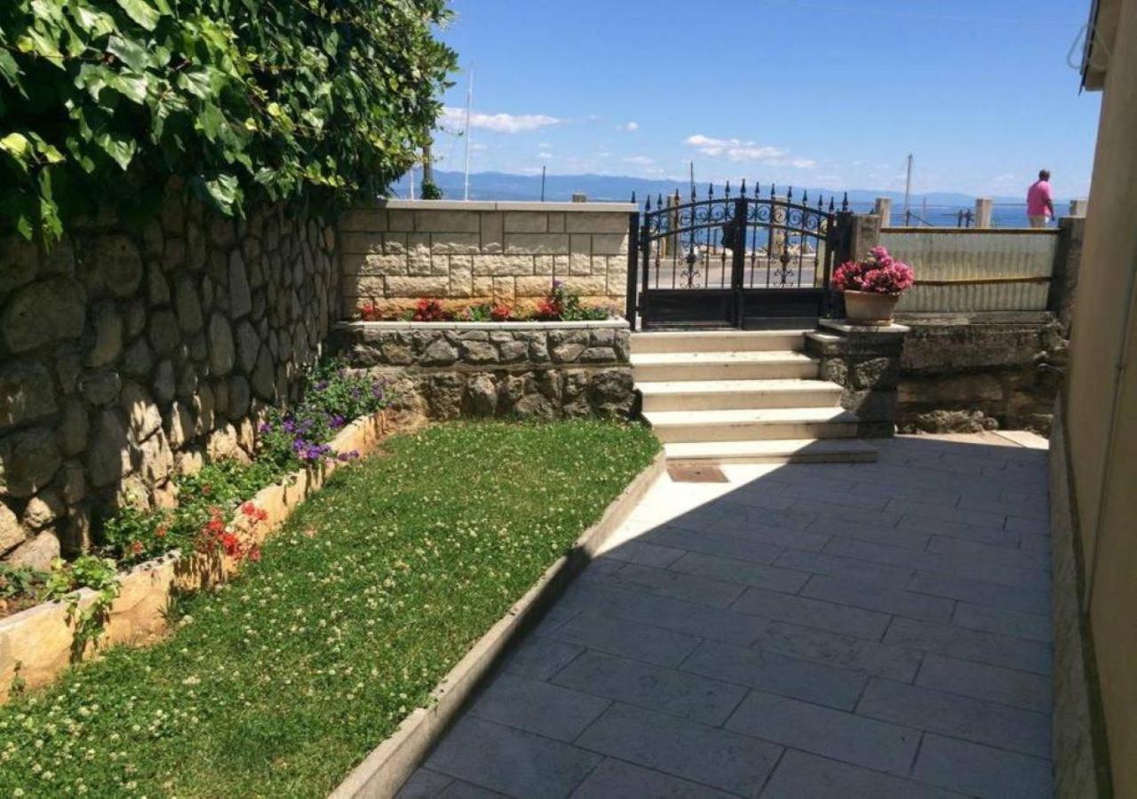 Apartment Gobac Ičići Exteriör bild