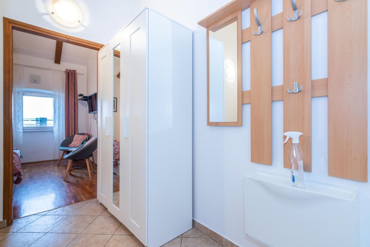 Apartment Gobac Ičići Exteriör bild